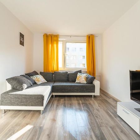 Tanie Spanie Skowronek - Pet Friendly - Przytulny 4 Osobowy - Space Apart Jelenia Góra Buitenkant foto