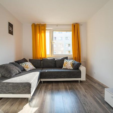 Tanie Spanie Skowronek - Pet Friendly - Przytulny 4 Osobowy - Space Apart Jelenia Góra Buitenkant foto