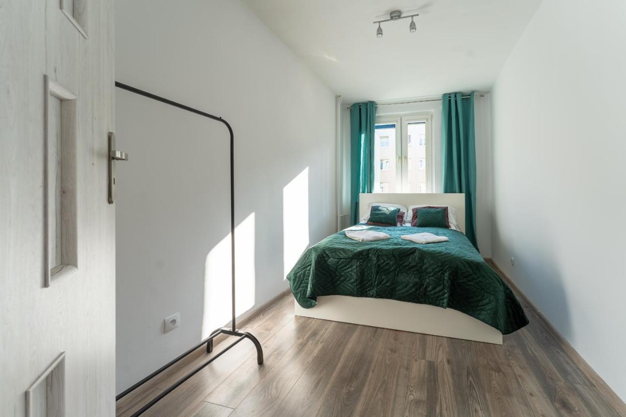 Tanie Spanie Skowronek - Pet Friendly - Przytulny 4 Osobowy - Space Apart Jelenia Góra Buitenkant foto