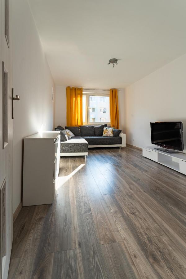 Tanie Spanie Skowronek - Pet Friendly - Przytulny 4 Osobowy - Space Apart Jelenia Góra Buitenkant foto